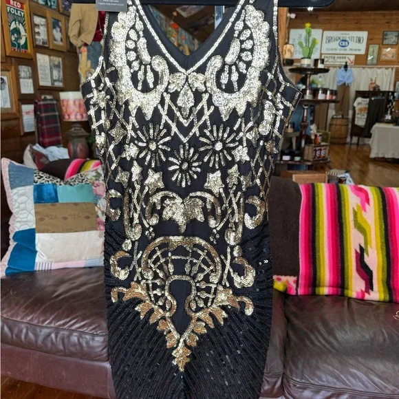 Elegant Black and Gold Embellished Dress - Picture 2 of 13